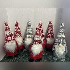 Winter Gnomes Shelf/Table  Setter Set of 7